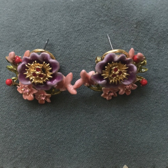 Les Néréides floral earrings - Picture 2 of 4